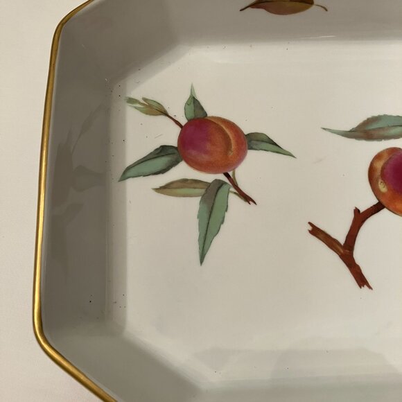 Royal Worcester Evesham Vale Rectangular Casserole/Serving Dish - Picture 6 of 6